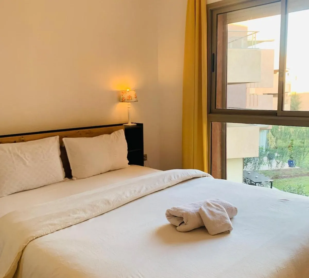 Prestigious New 3-Bedroom Apartment With Pool View Μαρακές